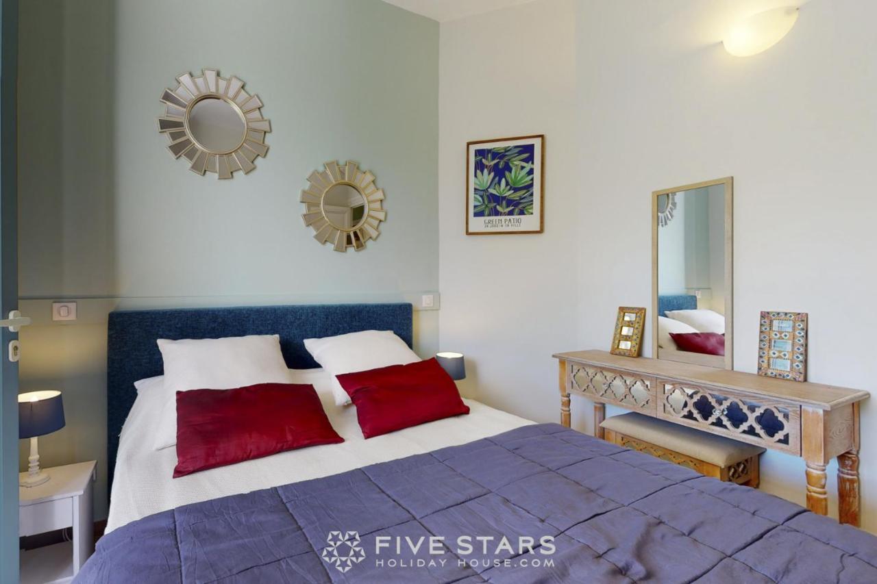 Villa Capriciosa - Five Stars Holiday House โบลิเยอ-ซูร์-แมร์ ภายนอก รูปภาพ