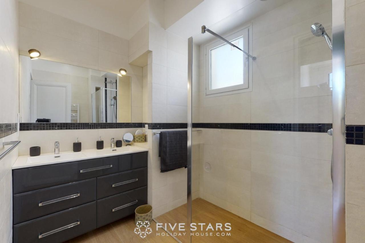 Villa Capriciosa - Five Stars Holiday House โบลิเยอ-ซูร์-แมร์ ภายนอก รูปภาพ